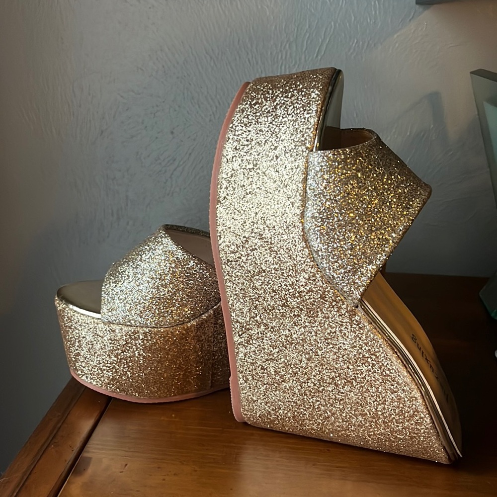 Gold party shoes